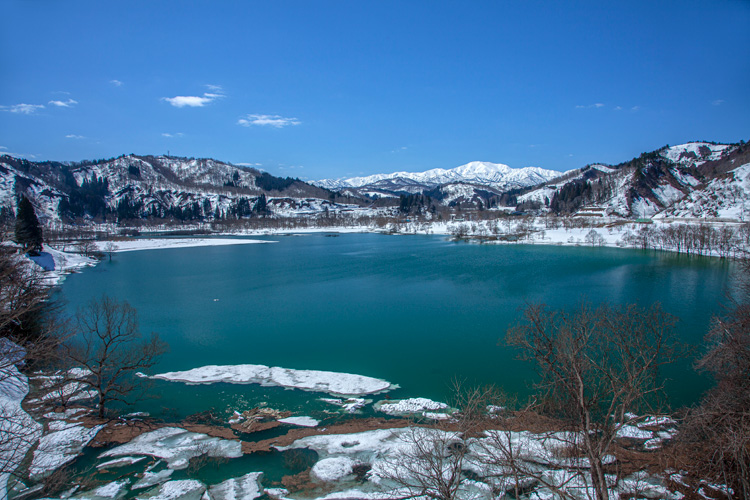 白川ダム湖